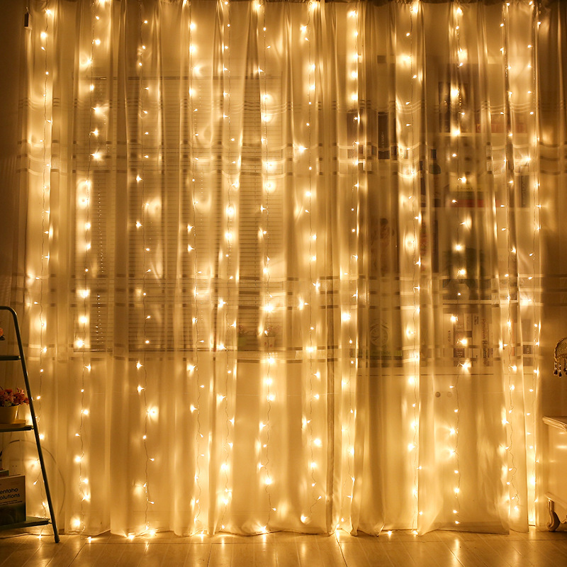 Luci a corda per tende a LED U - String Curtain Light recensione e prezzo