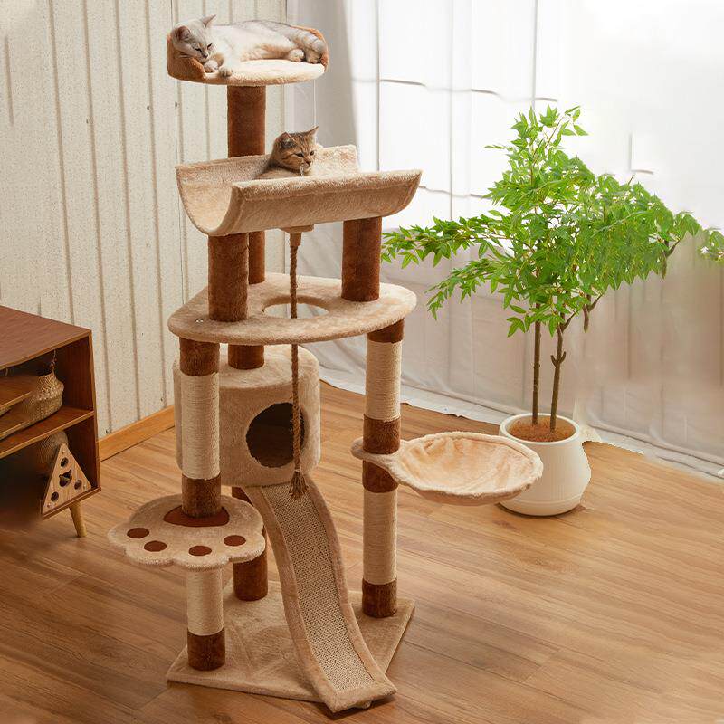 Torre per Gatti di Lusso con S - Home Decor Kota recensione e prezzo